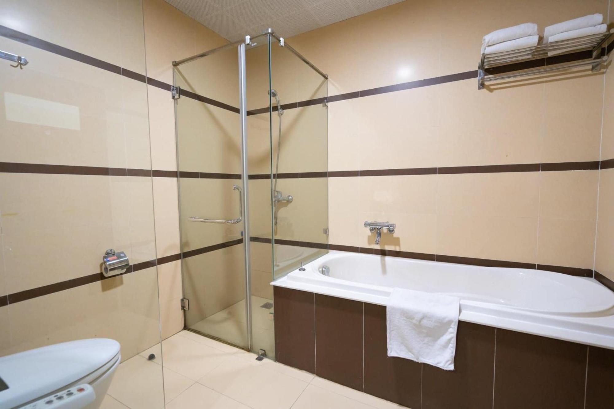 Cindy Hotel & Apartments - Khach San Can Ho O Trung Tam Tp Hai Phong Exterior foto